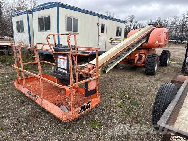 JLG 600S Телескопічні підйомники