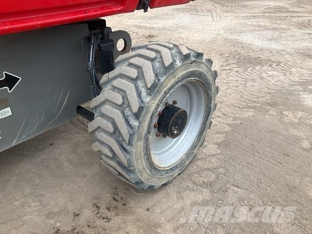 JLG 660SJ Телескопічні підйомники