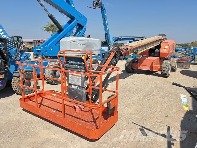 JLG 660SJ Телескопічні підйомники