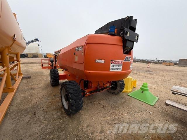 JLG 660SJ Телескопічні підйомники