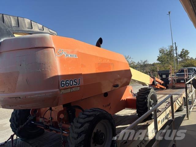 JLG 660SJ Телескопічні підйомники