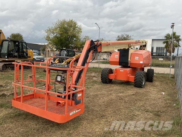 JLG 800 AJ Колінчаті підйомники