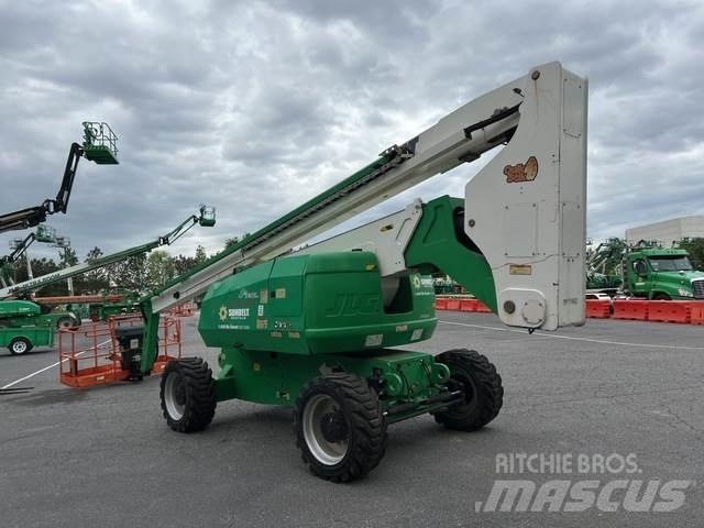 JLG 800A Колінчаті підйомники