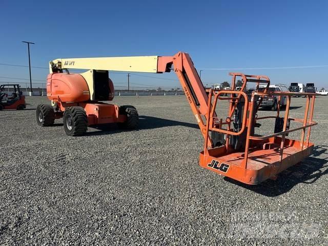 JLG 800AJ Колінчаті підйомники