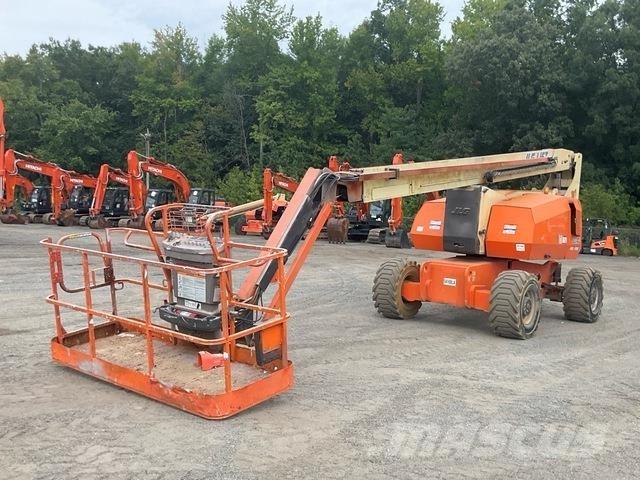 JLG 800AJ Колінчаті підйомники