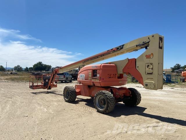 JLG 800AJ Колінчаті підйомники