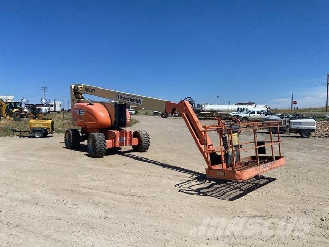 JLG 800AJ Колінчаті підйомники