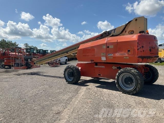 JLG 800S Телескопічні підйомники