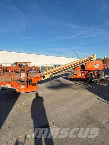 JLG 800S Телескопічні підйомники