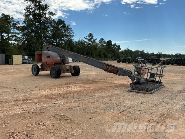 JLG 800S Телескопічні підйомники