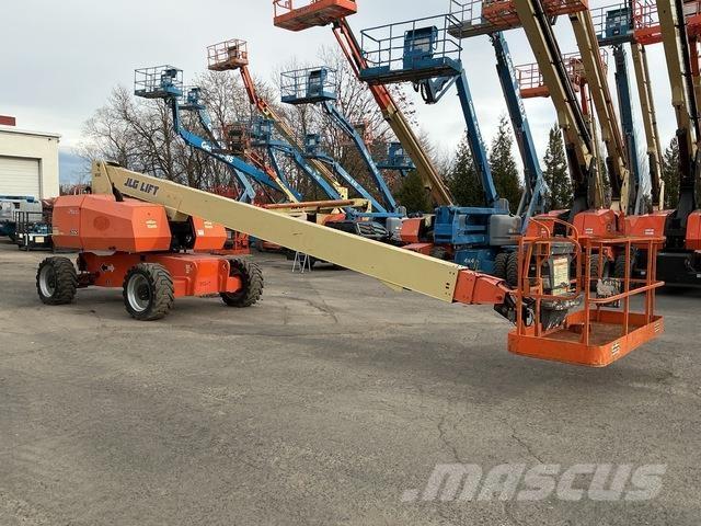 JLG 800S Телескопічні підйомники