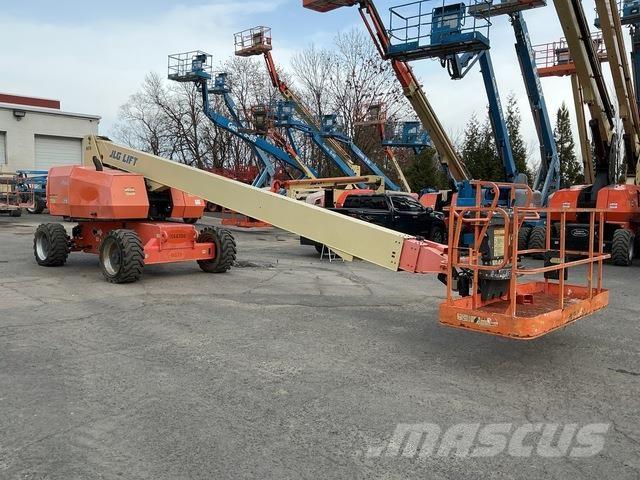 JLG 800S Телескопічні підйомники