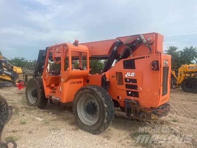JLG 8042 Телескопічні навантажувачі
