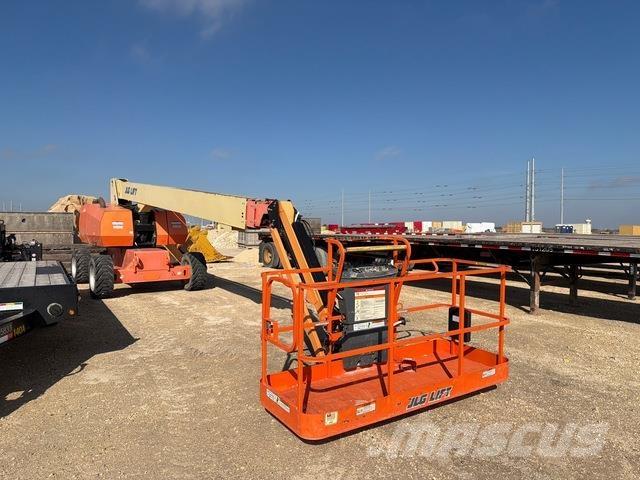 JLG 860SJ Телескопічні підйомники
