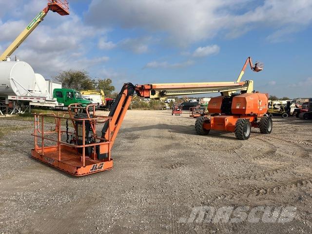 JLG 860SJ Телескопічні підйомники