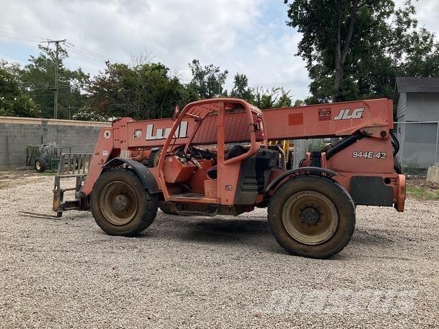 JLG 944E-42 Телескопічні навантажувачі