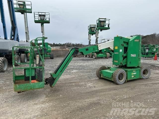 JLG E300AJ Колінчаті підйомники