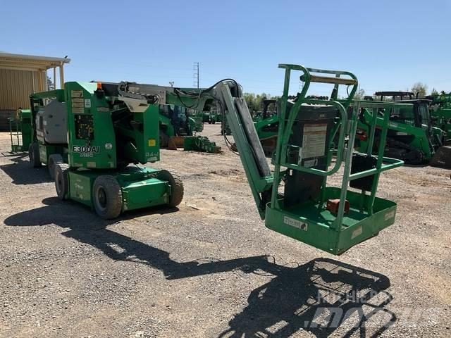 JLG E300AJ Колінчаті підйомники