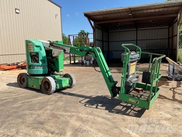 JLG E300AJ Колінчаті підйомники