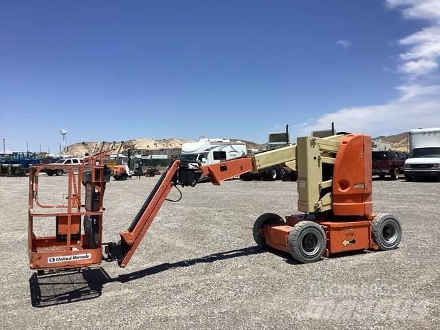 JLG E300AJP Колінчаті підйомники