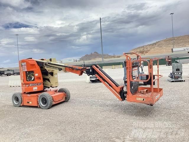 JLG E300AJP Колінчаті підйомники