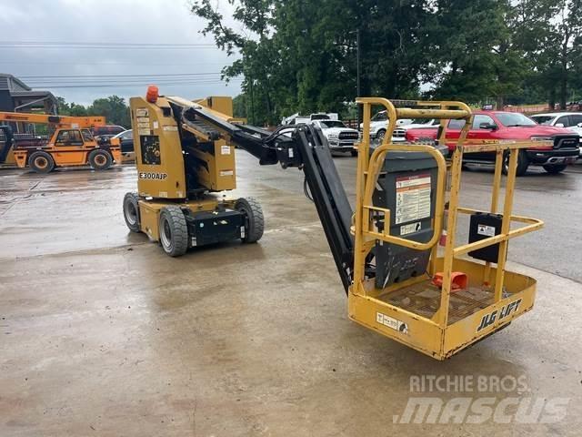 JLG E300AJP Колінчаті підйомники