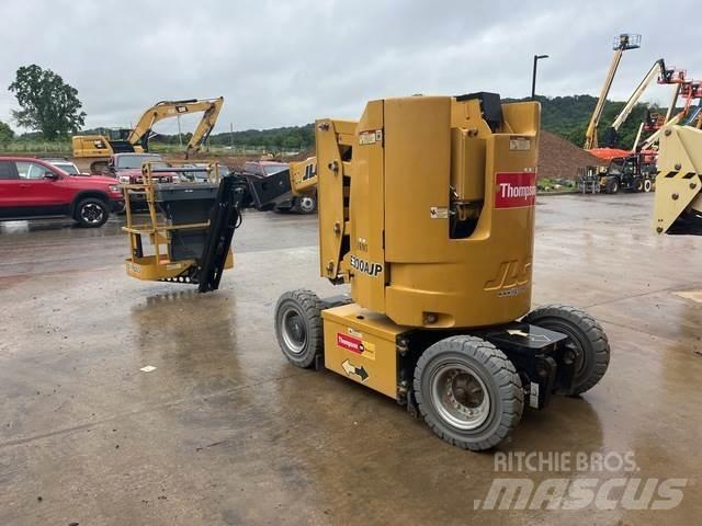 JLG E300AJP Колінчаті підйомники