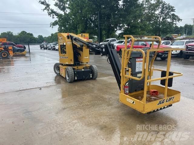 JLG E300AJP Колінчаті підйомники