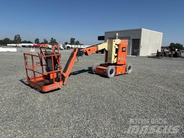 JLG E300AJP Колінчаті підйомники