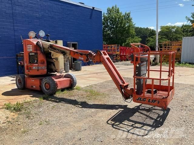 JLG E300AJP Колінчаті підйомники