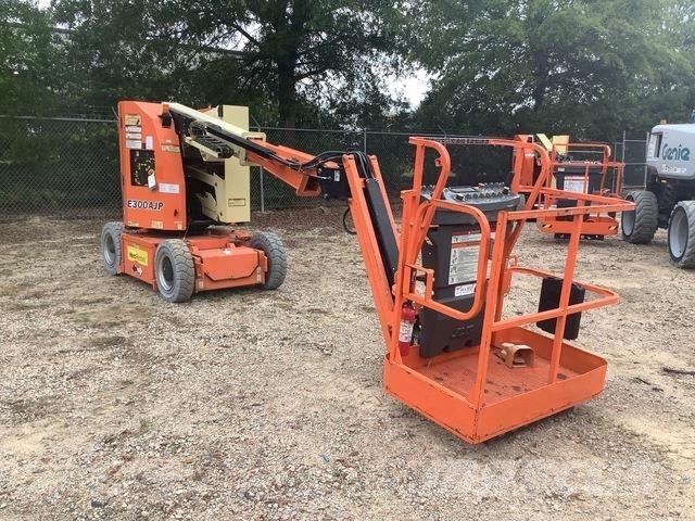 JLG E300AJP Колінчаті підйомники