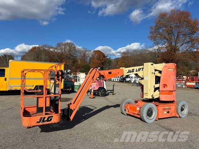 JLG E300AJP Колінчаті підйомники