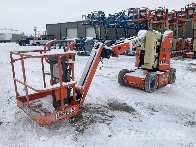 JLG E300AJP Колінчаті підйомники