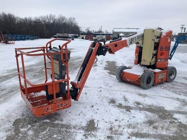 JLG E300AJP Колінчаті підйомники