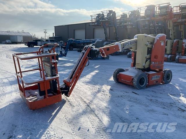 JLG E300AJP Колінчаті підйомники