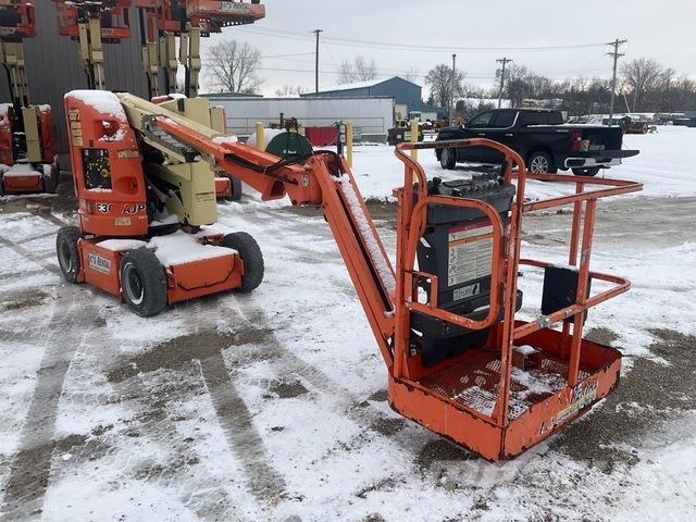 JLG E300AJP Колінчаті підйомники
