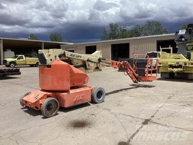 JLG E400AJPN Колінчаті підйомники