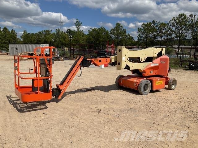 JLG E400AJPN Колінчаті підйомники