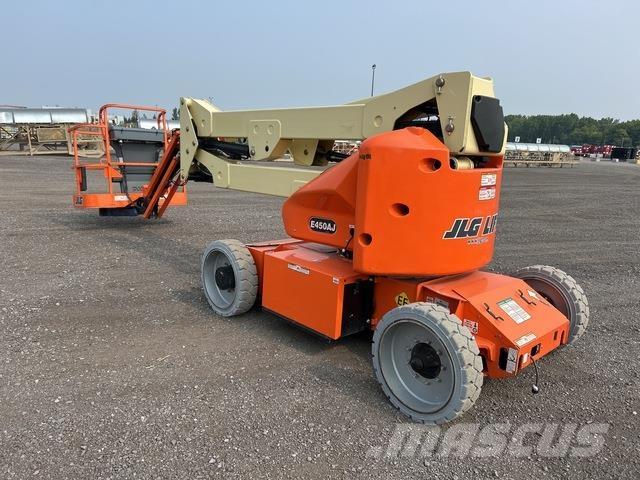 JLG E450AJ Колінчаті підйомники