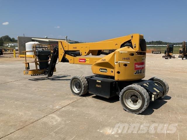 JLG E450AJ Колінчаті підйомники