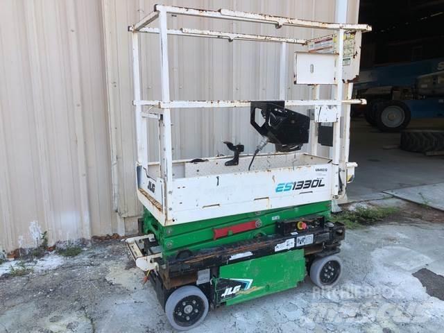 JLG ES1330L Підйомники-ножиці