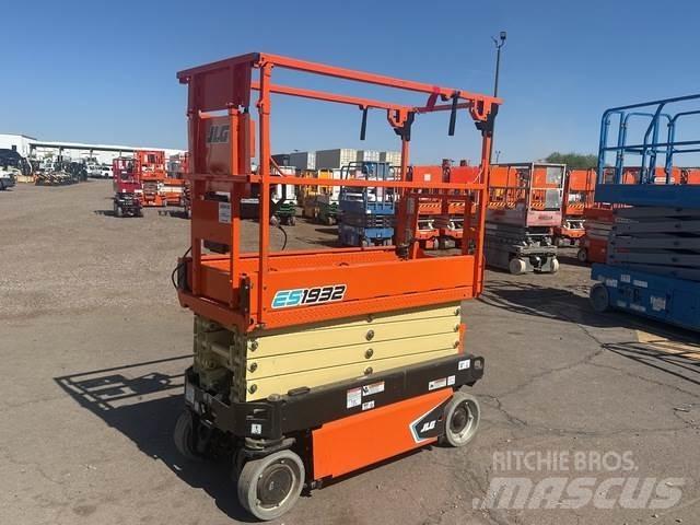 JLG ES1932 Підйомники-ножиці