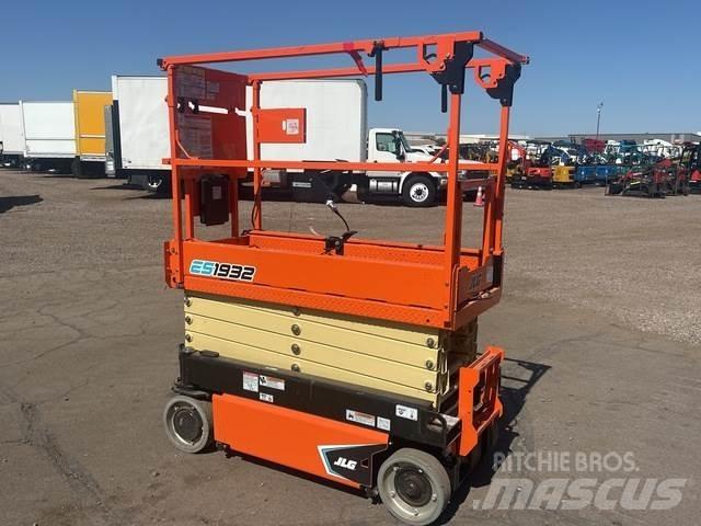 JLG ES1932 Підйомники-ножиці