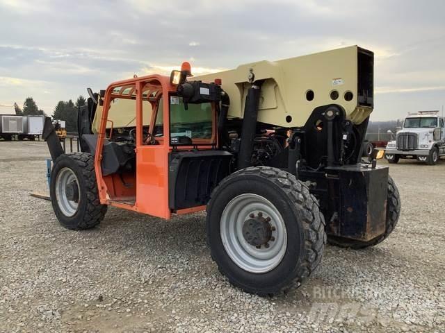 JLG G10-55A Телескопічні навантажувачі