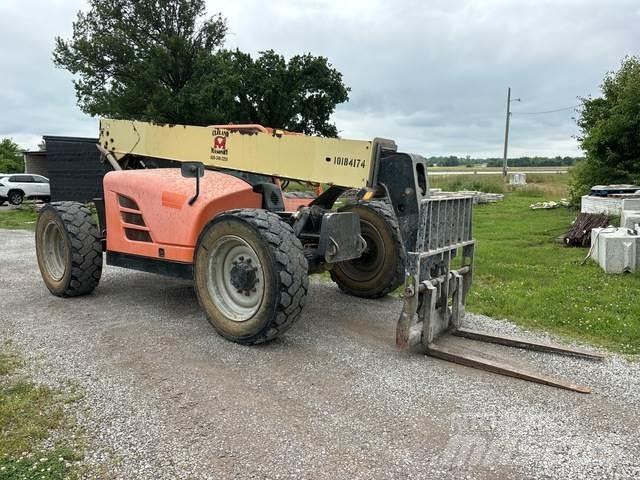 JLG G6-42A Телескопічні навантажувачі