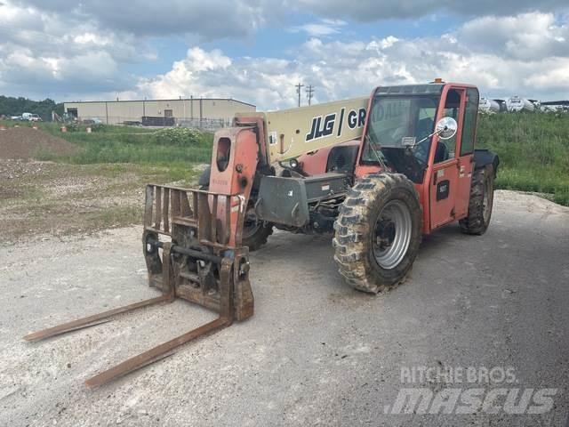 JLG G6-42A Телескопічні навантажувачі
