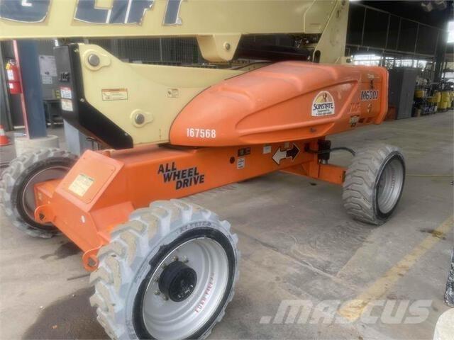 JLG M600J Колінчаті підйомники