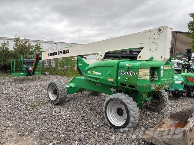 JLG M600JP Телескопічні підйомники