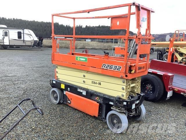 JLG R2632 Підйомники-ножиці