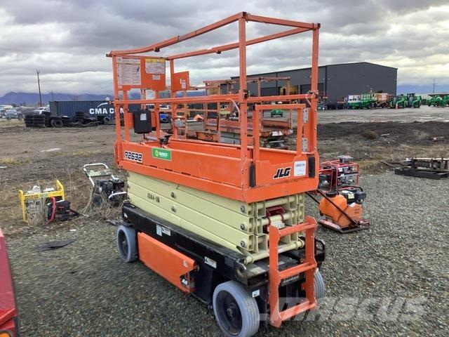 JLG R2632 Підйомники-ножиці